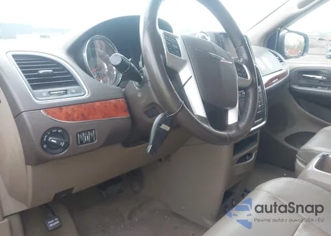 2016 Chrysler Town & Country Touring from USA, damaged, VIN 2C4RC1BG7GR230715